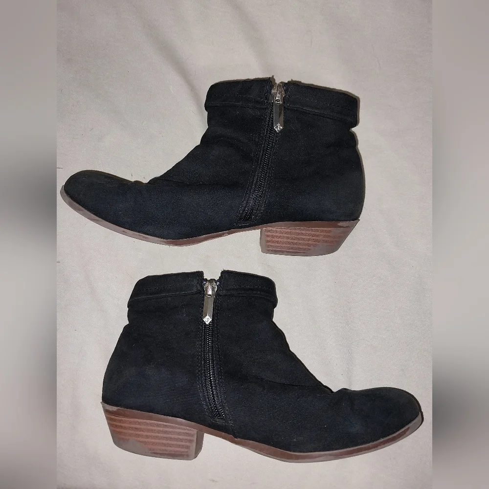 Sam Edelman Petty Frida Black Ankle Boots  Size 2